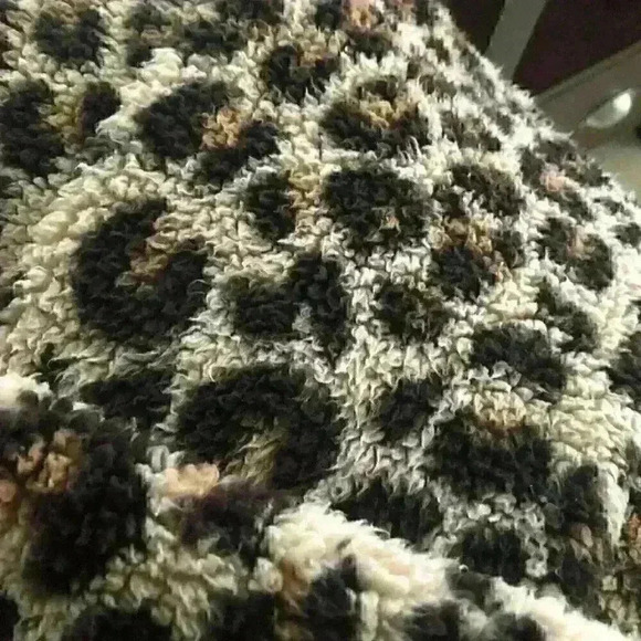 PJ Couture Animal Print Lounge  Pajama Top Soft Fleece Size XL - Picture 5 of 9